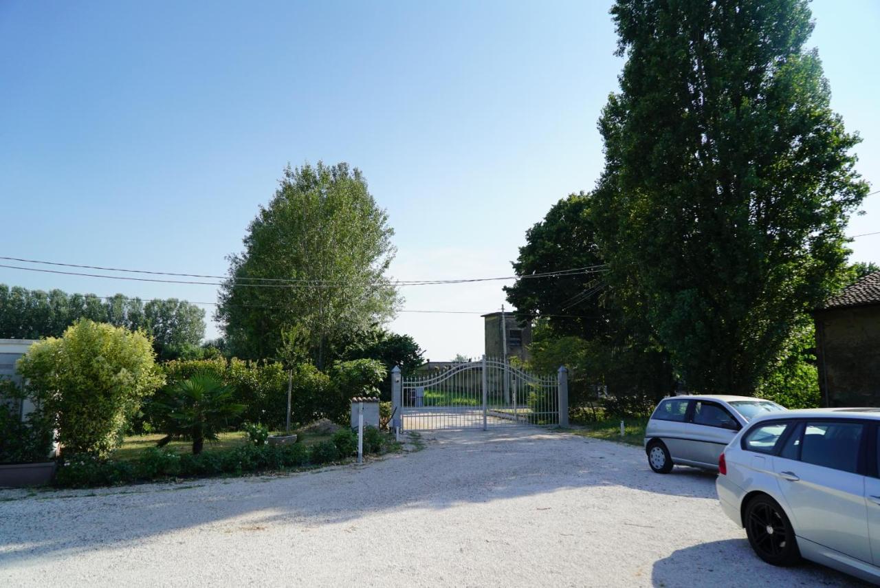 Agriturismo Il Sole Villa Rivarolo del Re ed Uniti Kültér fotó
