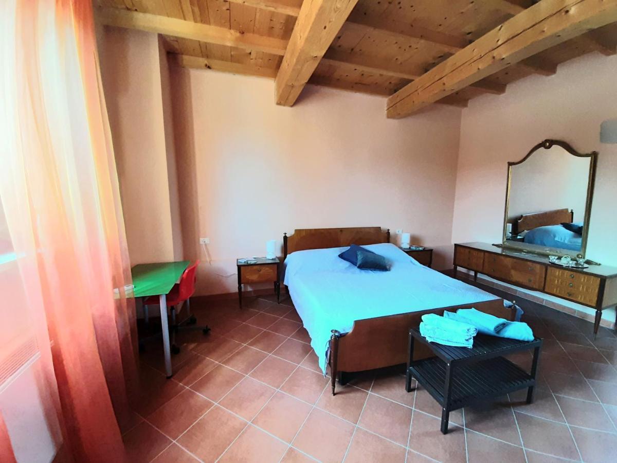 Agriturismo Il Sole Villa Rivarolo del Re ed Uniti Kültér fotó